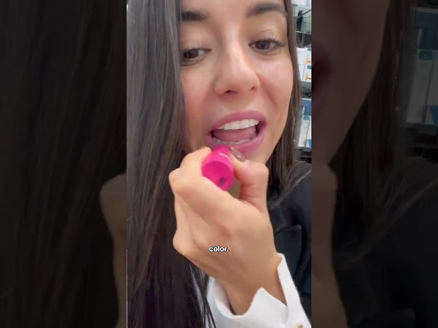 Vídeo relacionado con Liposan Hydro Care FPS 15 (1 x 4,8 g), cacao de labios con 24 horas de hidratación, bálsamo labial con protección solar, bálsamo hidratante para unos labios bonitos y suaves
