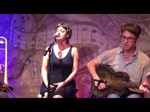 Biscuit Roller Erika Lewis