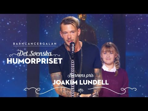 Joakim Lundell får Barnens pris men vill ge vidare det | Barncancergalan