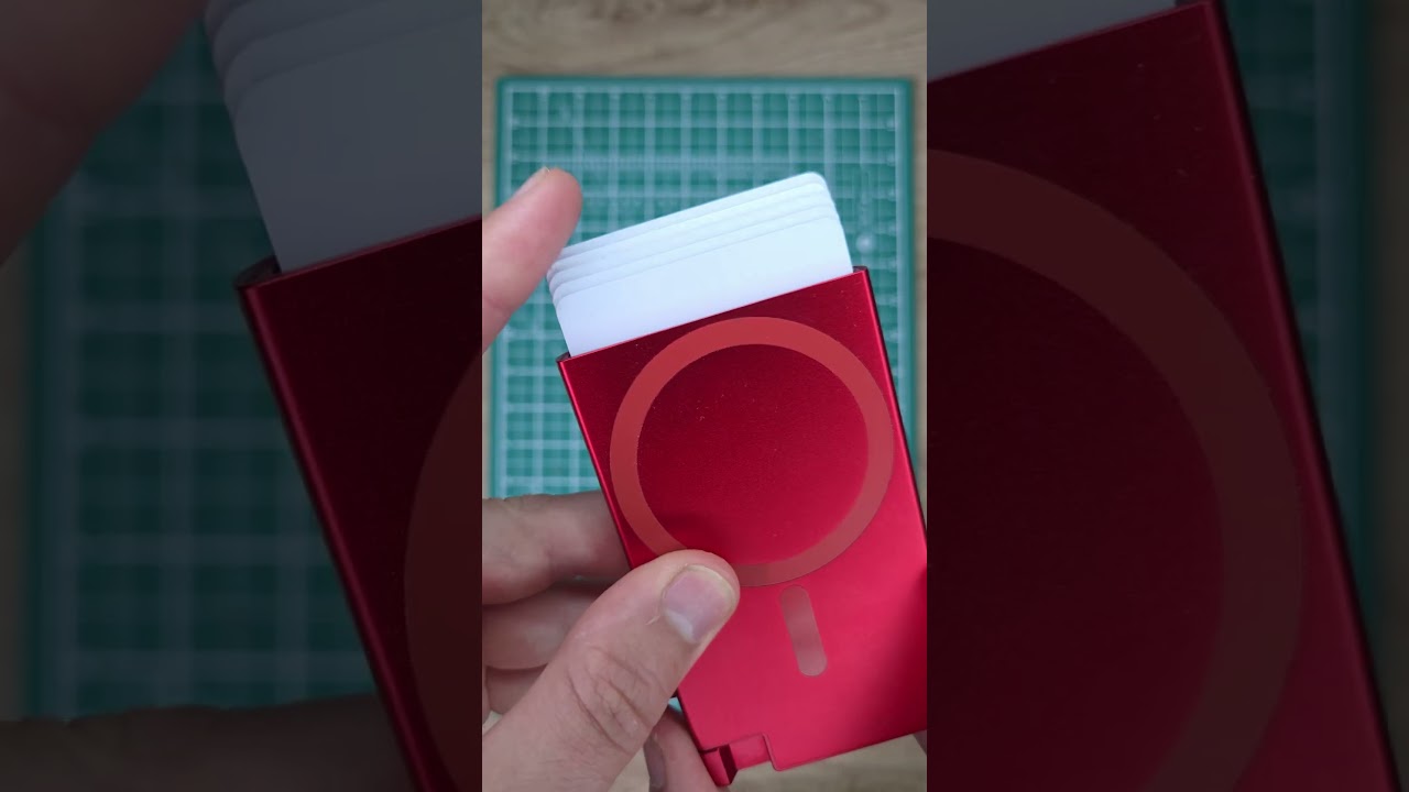 Ekster Cardholder Pro