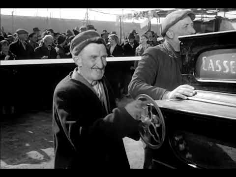 Miracle in Milan (1951) - Parade scene.