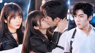Girl Flees and Accidentally Kisses a Mysterious Mafia Boss,Yet He Falls Madly for Her Innocent Kiss!