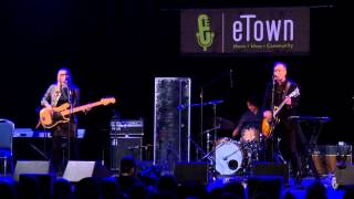 The Both - "Volunteers of America" (eTown webisode #761)