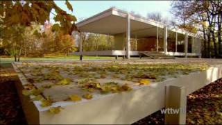 Mies van der Rohe's Farnsworth House (2 of 3)