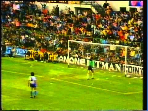 1982 (June 11) Real Sociedad (Spain) 0-France 3 (Friendly).mpg