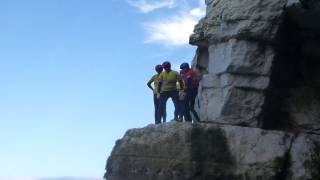 preview picture of video 'The Big Jump at Flamborough Head'