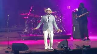 Najee ft. Special Guest Eric Roberson - &quot;Picture Perfect&quot; (LIVE)