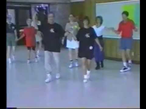 Israeli dancing with Eskayo