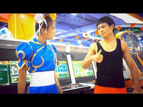 【吐嚎】自称李小龙传人暴揍春丽蜘蛛侠，功夫片中的逐梦演艺圈