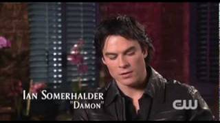 The Vampire Diaries: Stakeout: Paul Wesley, Nina Dobrev et Ian Somerhalder parlent des relations entre leurs personnages