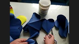 Taller de Flores con Material Reciclado - Día 1