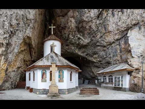 BUCEGI MOUNTAINS, SINAIA, ROMANIA***3 TRAILS FROM "COTA 2000"
