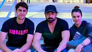 Bollywood Actor Bobby Deol With His Wife, and Son | Parents, Brother, Sisters