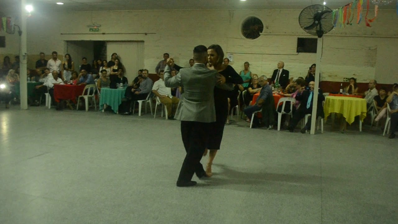 Virginia Pandolfi & Jonatan Agüero, 1° Santa Milonguita de Gala, Concordia 4/4- Garras