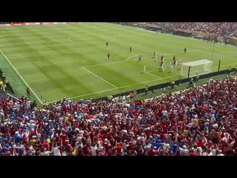 "LINCOLN FINANCIAL FIELD VIRÓ MARACANÃ Locura la hinchada de Flamengo en el gol de la virada" Barra: Nação 12 &bull; Club: Flamengo