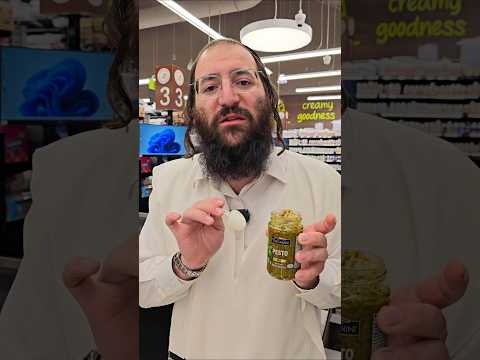 Yossi Brach presents Tuscanini’s newest product– Basil Pesto & Sun-Dried Tomato Pesto.
