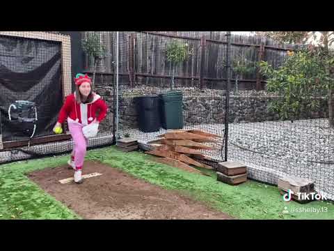 Happy holidays from Shelby Morse 2022 uncommitted RHP