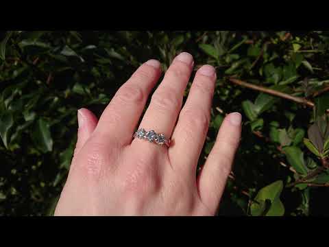 18ct white gold stunning diamond trilogy ring