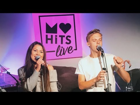 Elina Born ja Jüri Pootsmann - Jagatud saladus