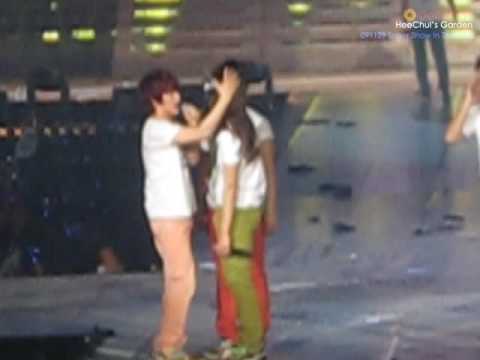 [FanCam] 091129 SS II In Thailand [Main KyuHyuk] - Sunny {Pretending Kiss}