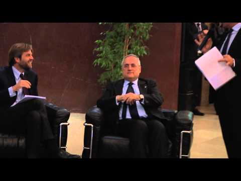 Fischi a Lotito mentre sale sul palco dell'evento sulla violenza negli stadi