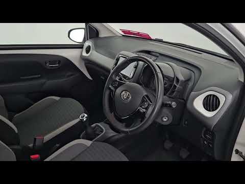 Toyota AYGO 1.0 Vvt-i X-play Smartphone - Image 2
