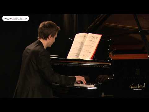 Alexandre Tharaud - Claude Debussy - La Danse de Puck