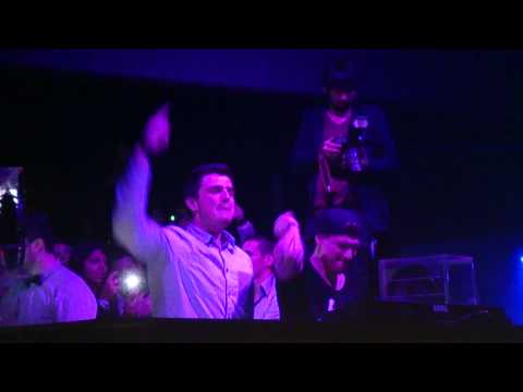 Quentin Mosimann plays Avicii VS Row Rocka (JINS Mashup) @Absolu