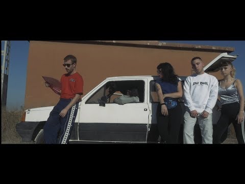 Camaradas cañeros (con Mueveloreina)