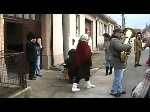 P_Ves_fašiang_2012_pochod_obcou