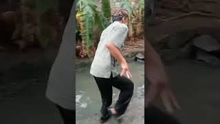 Download lagu Goyang jalan #fyp #dangdut #ngakak #jangkauwanluas #pengikut #komedi mp3 Download lagu Goyang jalan #fyp #dangdut #ngakak #jangkauwanluas #pengikut #komedi mp3