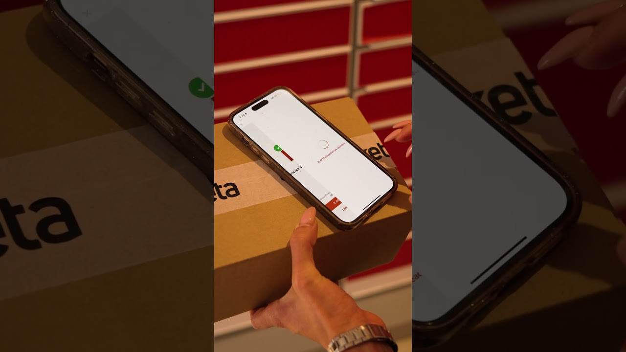 Vajon kinek sikerül gyorsabban feladni csomagját?