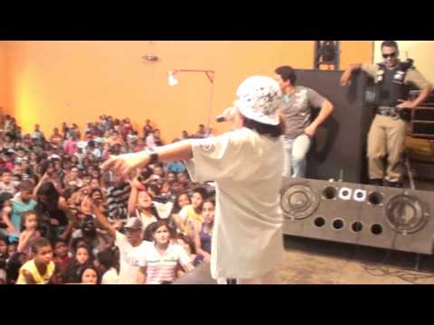 YURI BH AO VIVO NA VILARINHO - INJUSTIÇADO - 6 MIL PESSOAS - DIA 15/08/2011