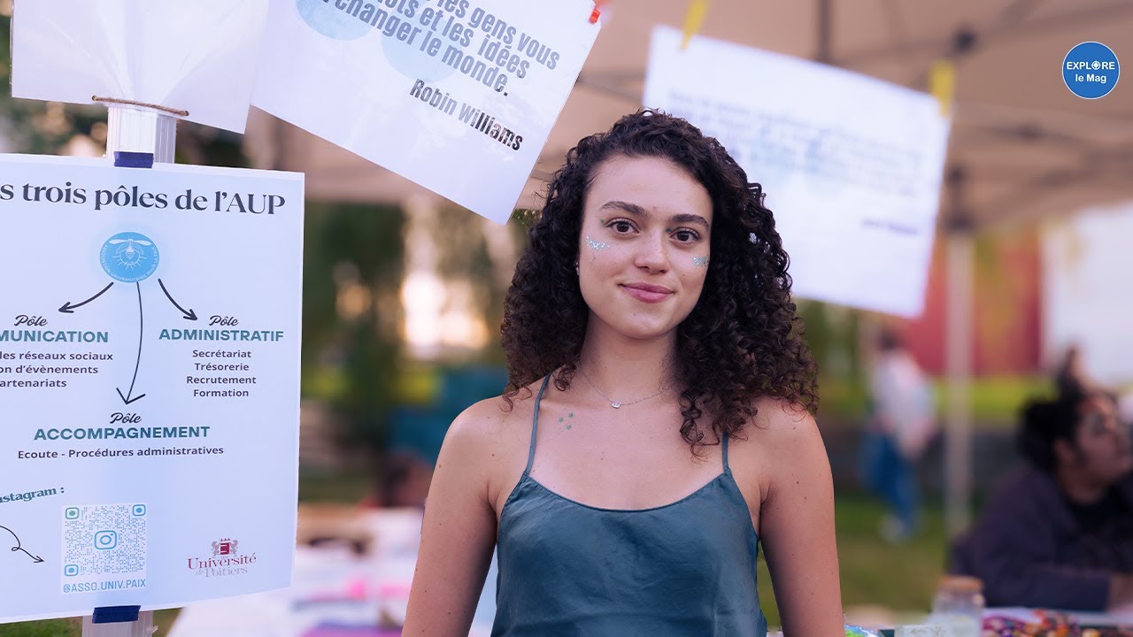 Appoline Lambert présente l'Association Universitaire pour la Paix