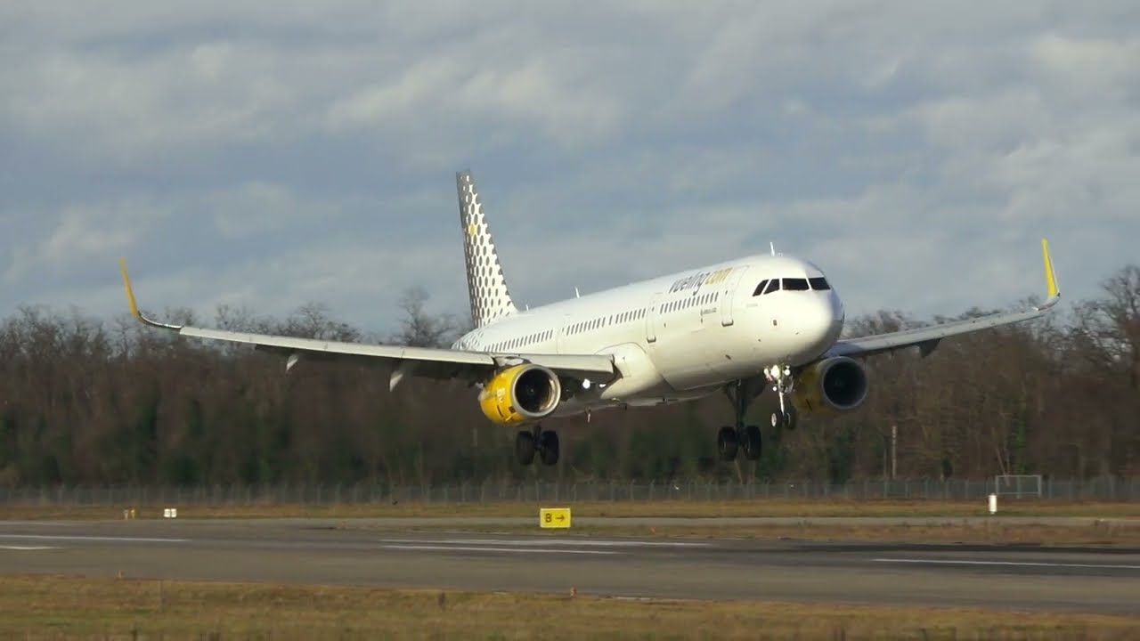 EuroAirport Skyview Lounge thumbnail
