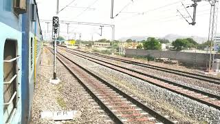 preview picture of video 'Arriving ADONI.   16594 KSR BENGALURU - NANDED EXPRESS   arriving on PF #4 of AD'
