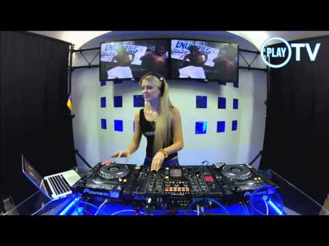 Live @PlayTV 19 02 2015   DA CANDY