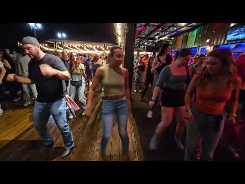 "A Bar Song" - Line Dance