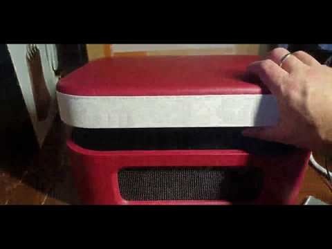 Record Player Bluetooth, Turntable with Built in Speakers Review, Good Retro Styled Portable Record