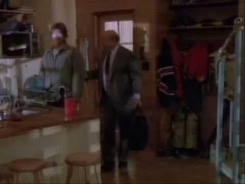 MacGyver Dana Elcar Trailer #1