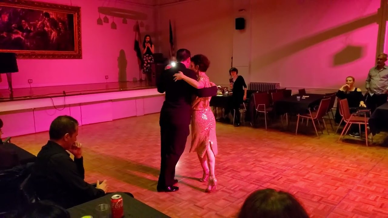 Argentine tango: Florencia Borgnia  & Marcos Pereira - Una Lagrimita