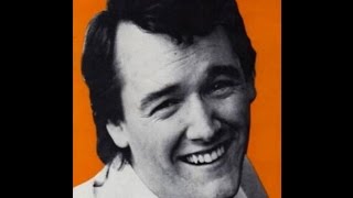 P. J. PROBY - (HE&#39;S) THE GREAT IMPOSTER - Lyrics