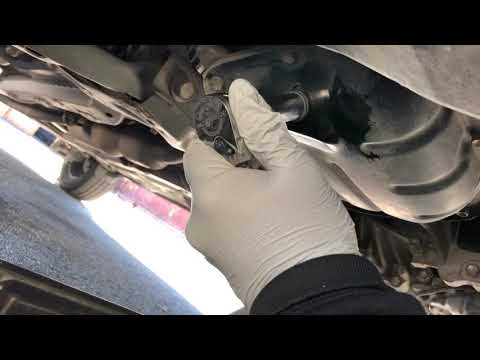 Toyota Yaris Oil Change (2006-2018)