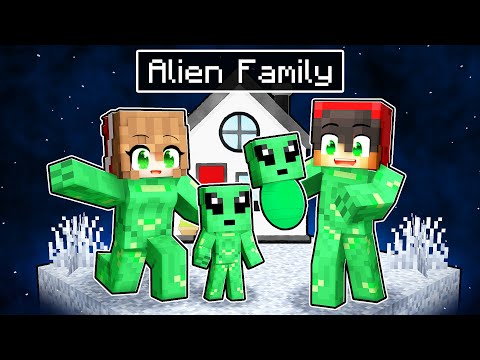 Cash's Alien Family Reveal! Minecraft Parody