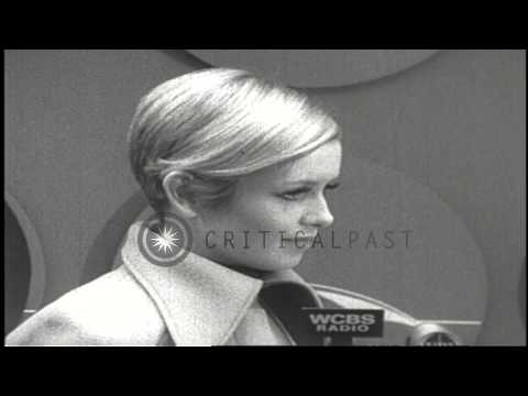 People gather to watch the British model Twiggy Lawson in New York, United States...HD Stock Footage