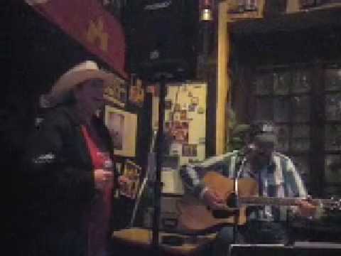 Tennessee Flat Top Box-Jodie real good countrymusic