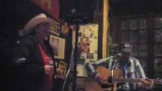 Tennessee Flat Top Box-Jodie real good countrymusic