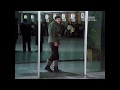 Słynna Scena Ze Słynnymi Automatycznymi Drzwiami Na Centralnym