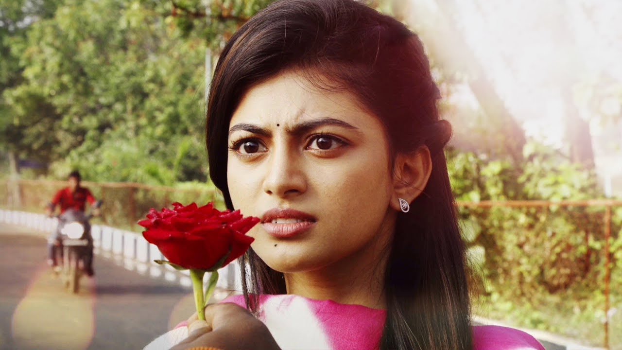 Ayyo Ayyo Theri Ponnuda Lyrics  | En Aaloda Seruppa Kaanom | Anandhi, Tamizh, Yogi Babu | Anthony Daasan, Love Guru | Ishaan Dev