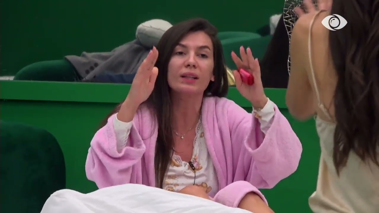 Kam një vit që të kam bërë bllok/ Ola debaton me Rizartën